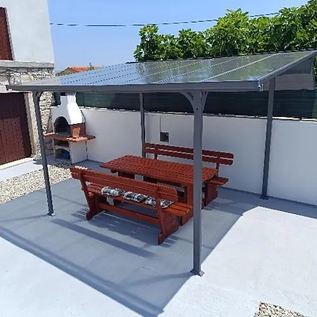 Latin Prázdninový dům Peruški