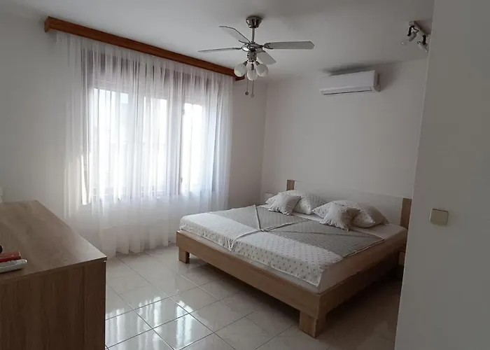 Latin Peruški