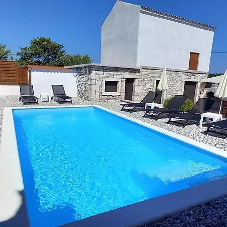 Ferienhaus Latin Peruški